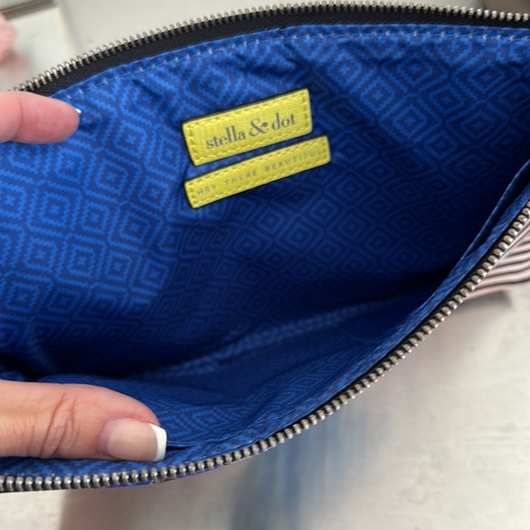 Stella & Dot Clutch - Picture 2 of 5